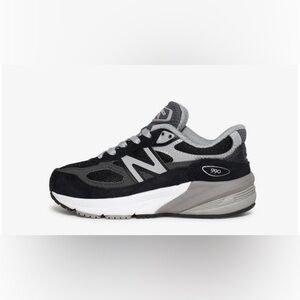 New balance 990- black boys size 13
